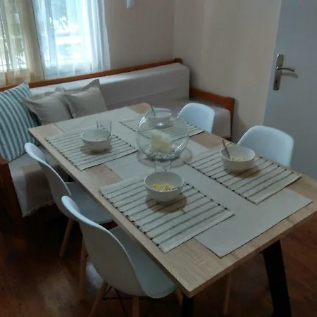 Nyaraló Skiron House *